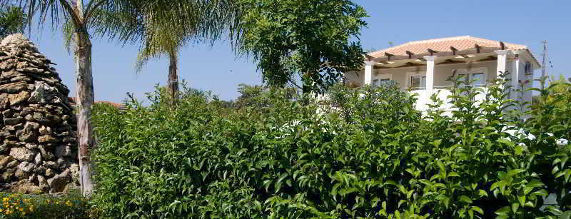 Mamfredas Luxury Resort Plános Exterior foto